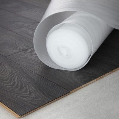 Lót Xốp Cho Sàn Nhựa Hèm Khóa: Nên Hay Không?