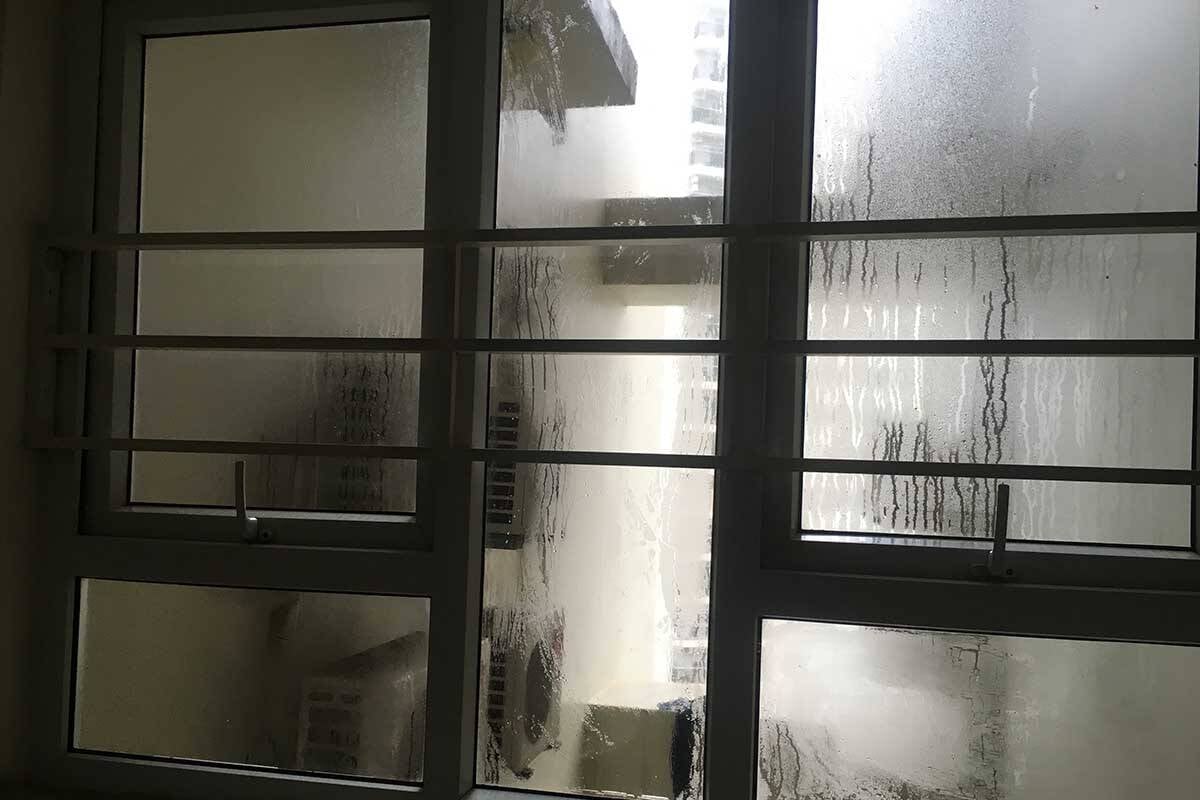 Nhà chỉ chịu ảnh hưởng ẩm không khí