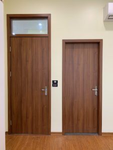 cửa nhựa composite